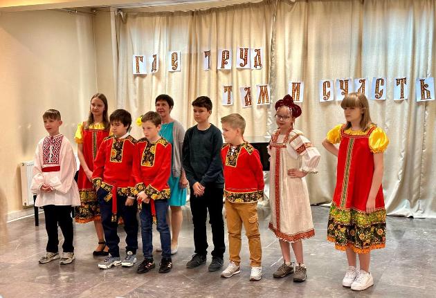 Zakończenie roku szkolnego na kursach języka rosyjskiego dla dzieci Zakończenie roku szkolnego na kursach języka rosyjskiego dla dzieci